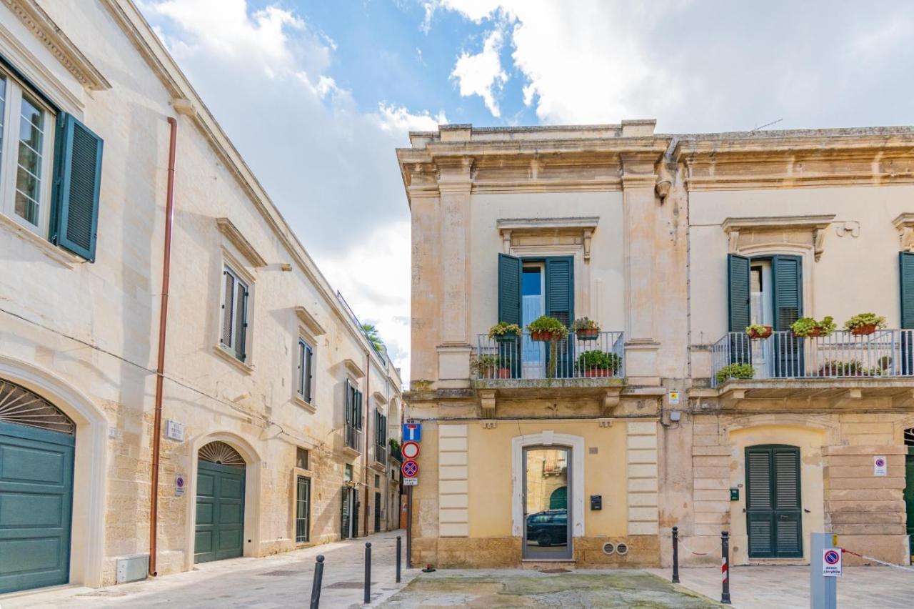 Andrea'S Hotell Lecce Exteriör bild